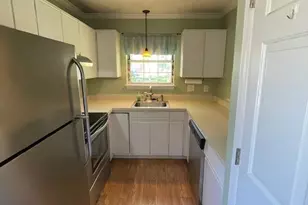 53 Brushy Plain Rd, Branford, CT 06405 - Photo 2