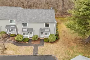 118 Hilltop Dr, Simsbury, CT 06089 - Photo 4