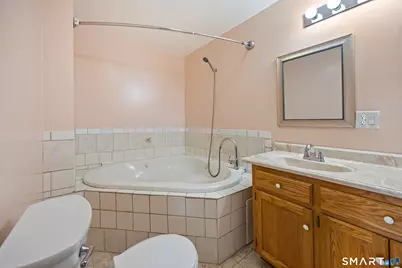 1195 New Britain Avenue, West Hartford, CT 06110 - Photo 24