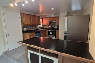 174 Light St, Stratford, CT 06614 - Photo 6