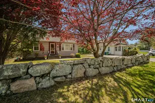 132 Niles Hill Rd, Waterford, CT 06385 - Photo 4