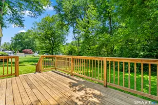 137 Brewster Rd, West Hartford, CT 06117 - Photo 28