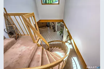 961 Green Circle, Orange, CT 06477 - Photo 24