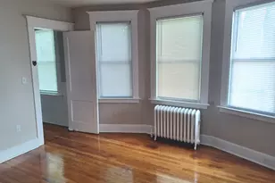 37 Fairfield St, New Haven, CT 06515 - Photo 4