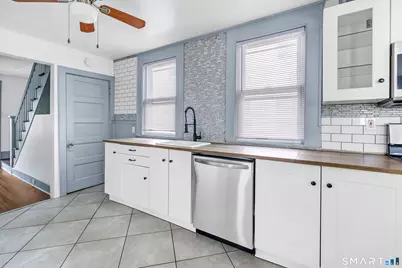 6 Alfred Court, Stratford, CT 06615 - Photo 10