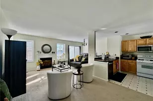 4003 Hancock Dr, Danbury, CT 06811 - Photo 4