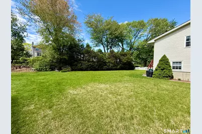 75 Masna Place, Stratford, CT 06614 - Photo 8