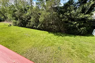 75 Masna Pl, Stratford, CT 06614 - Photo 12