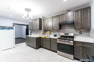 24 Concord St, Waterbury, CT 06710 - Photo 6