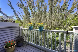 51 Staffordshire Common Dr, Wallingford, CT 06492 - Photo 12