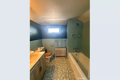 38 Mead Street, Stamford, CT 06907 - Photo 16