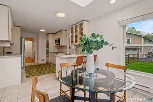 147 Berrian Rd, Stamford, CT 06905 - Photo 18