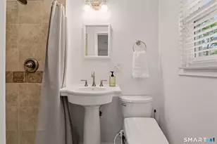 147 Berrian Rd, Stamford, CT 06905 - Photo 26