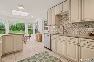 147 Berrian Rd, Stamford, CT 06905 - Photo 16