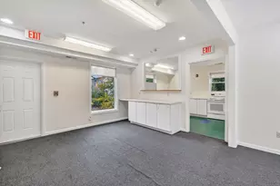 246 Lenox Ave, Bridgeport, CT 06605 - Photo 18