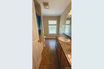 1130 Hanover Avenue, Meriden, CT 06451 - Photo 14