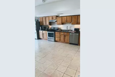 1130 Hanover Avenue, Meriden, CT 06451 - Photo 12