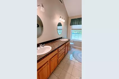 1130 Hanover Avenue, Meriden, CT 06451 - Photo 10