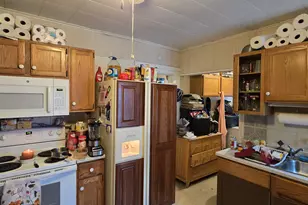 25 High St, Torrington, CT 06790 - Photo 2