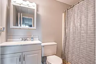 181 Loomis Dr, West Hartford, CT 06107 - Photo 20