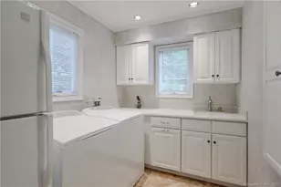 23 Richter Dr, Danbury, CT 06811 - Photo 10