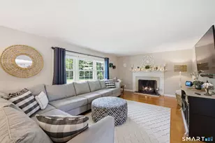 7 Stardust Dr, Enfield, CT 06082 - Photo 2