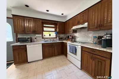 80 Ramsey Avenue, Naugatuck, CT 06770 - Photo 8