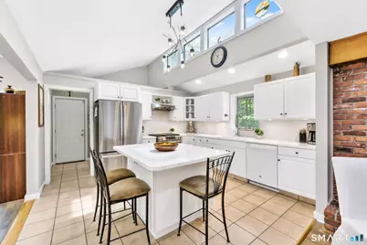 14 Northgate, Simsbury, CT 06070 - Photo 2