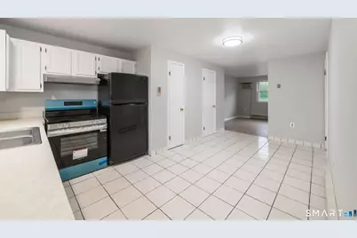 1081 New Haven Road #11A, Naugatuck, CT 06770 - Photo 4