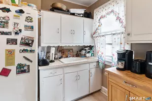 149 Linnmoore St, Hartford, CT 06114 - Photo 22