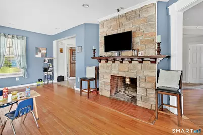 214 Pine Street, Waterbury, CT 06710 - Photo 6