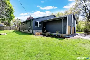 35 Lilly St, Waterbury, CT 06708 - Photo 4