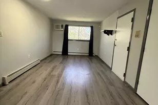 75 Evergreene, Wallingford, CT 06492 - Photo 8
