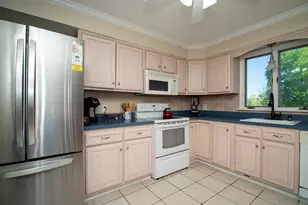 82 Wilcox Rd, Middletown, CT 06457 - Photo 18