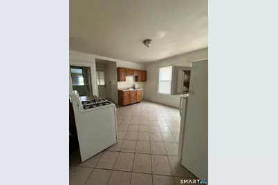 60 Poplar Street #3rd Floor, Waterbury, CT 06708 - Photo 8