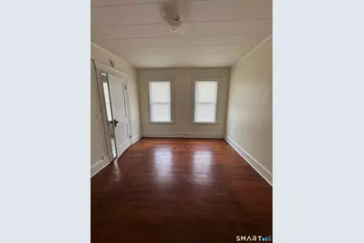 60 Poplar Street #3rd Floor, Waterbury, CT 06708 - Photo 4