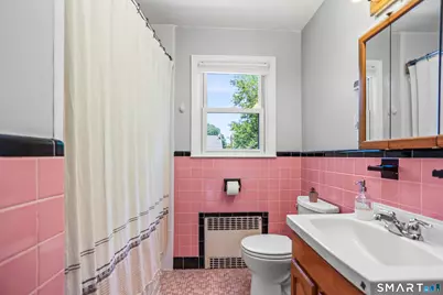 838 Ruth Street, Bridgeport, CT 06606 - Photo 10