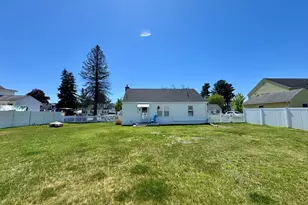 6 Francis Ave, Enfield, CT 06082 - Photo 4