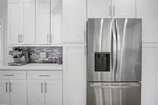 33 Stone Wall Dr, Stamford, CT 06905 - Photo 28