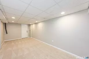 23 Sherman Ln, Hamden, CT 06514 - Photo 28