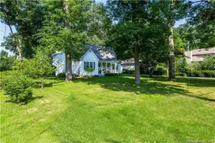 9 Beech St, Farmington, CT 06032 - Photo 2