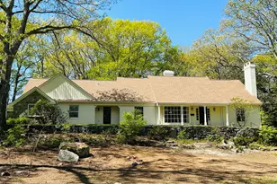 206 Peddlers Rd, Guilford, CT 06437 - Photo 1