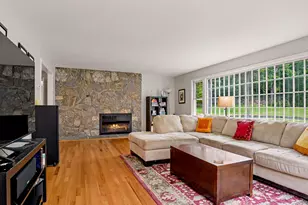 49 Mollbrook Dr, Wilton, CT 06897 - Photo 16