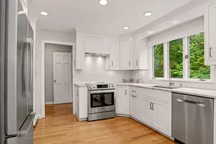 49 Mollbrook Dr, Wilton, CT 06897 - Photo 10