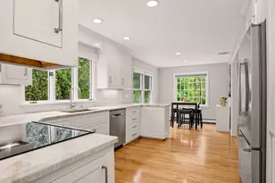 49 Mollbrook Dr, Wilton, CT 06897 - Photo 12