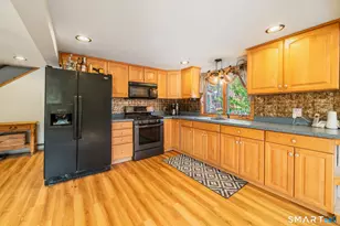 3 Roosevelt Dr, Seymour, CT 06483 - Photo 12