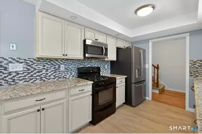 175 Beacon Hill Common #175, Beacon Falls, CT 06403 - Photo 4