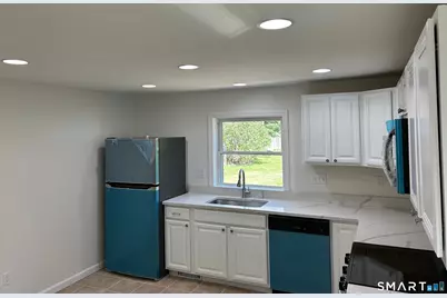 34 Cottage Street, New Hartford, CT 06057 - Photo 6