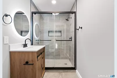 105 Richmond Hill Avenue #2, Stamford, CT 06902 - Photo 4