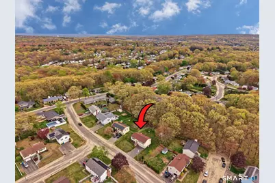 39 Marita Drive, Waterbury, CT 06705 - Photo 4